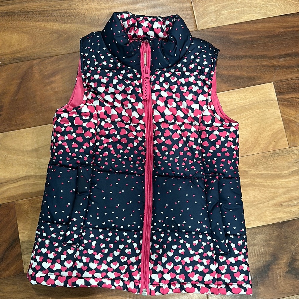 Lands End Little Girls Navy and Pink Hearts Puffy Vest EUC size Small (4)
